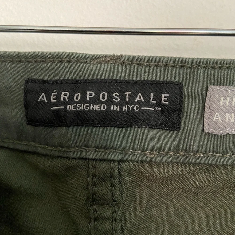 Army green Aeropostale jeggings